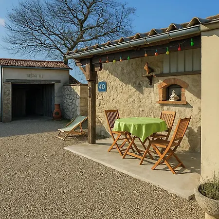 Holiday home Gite La Normande Situe A 15Mn D'Omaha Beach-Animaux Acceptes-Terrain Clos-Aucuns Voisins *
