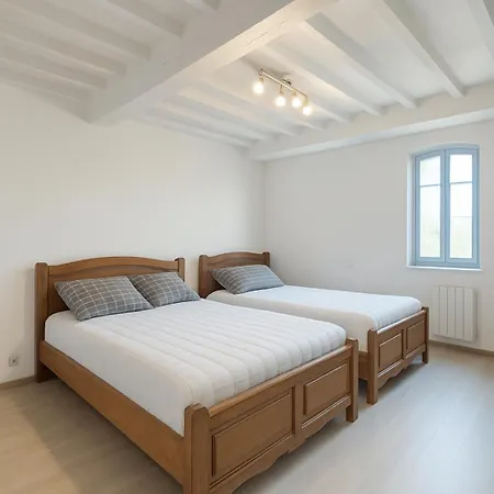 Holiday home Gite La Normande Situe A 15Mn D'Omaha Beach-Animaux Acceptes-Terrain Clos-Aucuns Voisins *