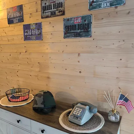 Hébergement de vacances A Theme D-day - Situé à 15mn D'omaha - Animaux Ok - Terrain Clos - Aucuns Voisins