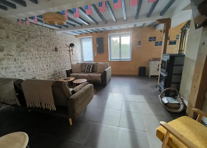 A Theme D-day - Situe A 15mn D'omaha - Animaux Ok - Terrain Clos - Aucuns Voisins - Wifi (adults Only) *